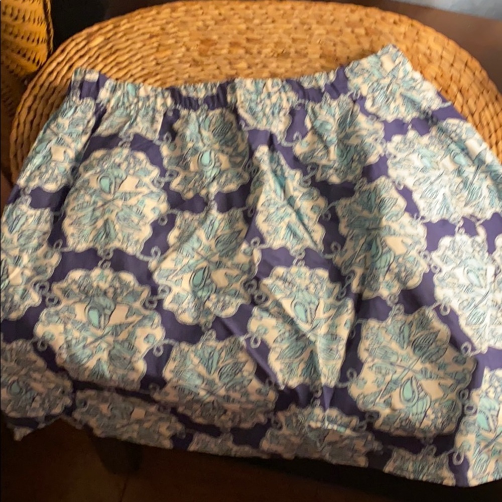 Short skirt